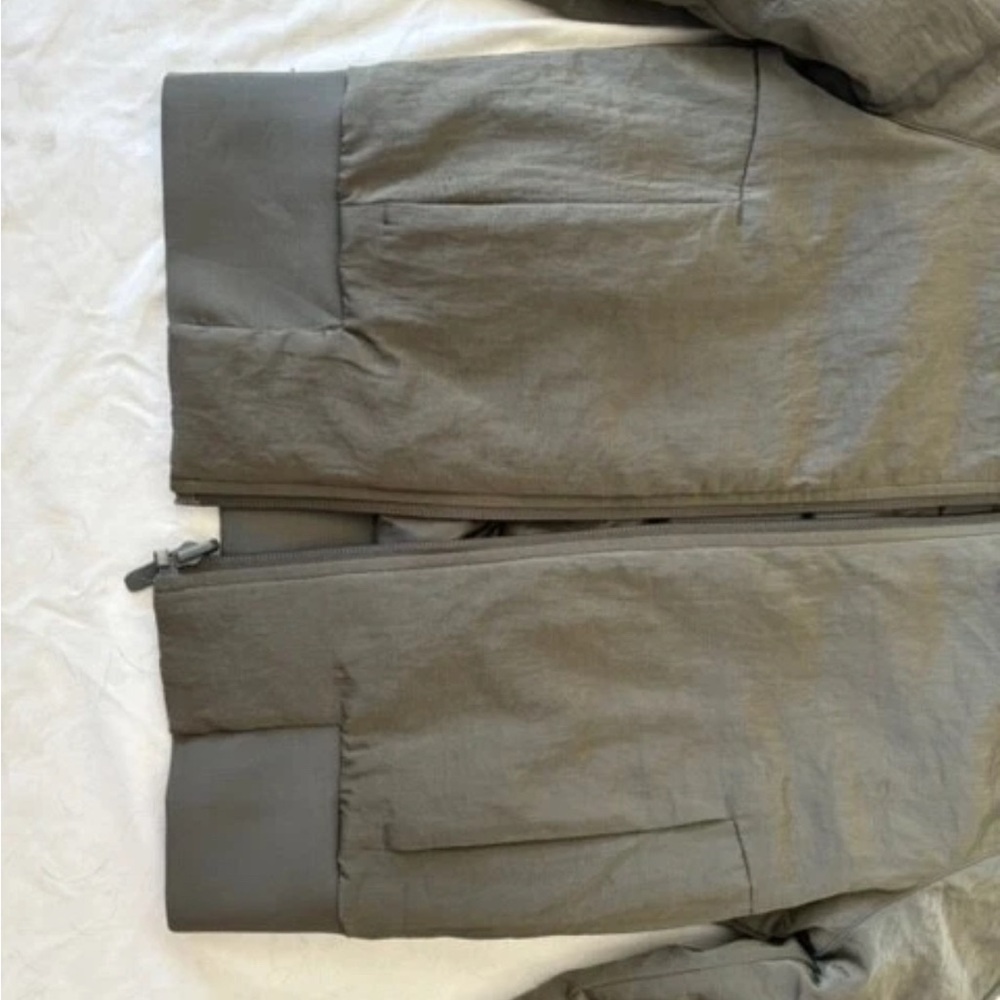 Lululemon Olive Green Women's Bomber Jacket- Worn Once! - Picture 6 of 7
